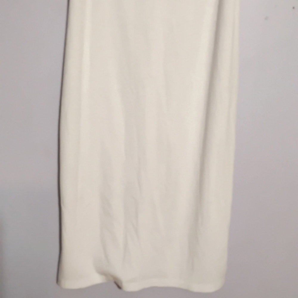 White Riley & James Dress - Picture 4 of 9